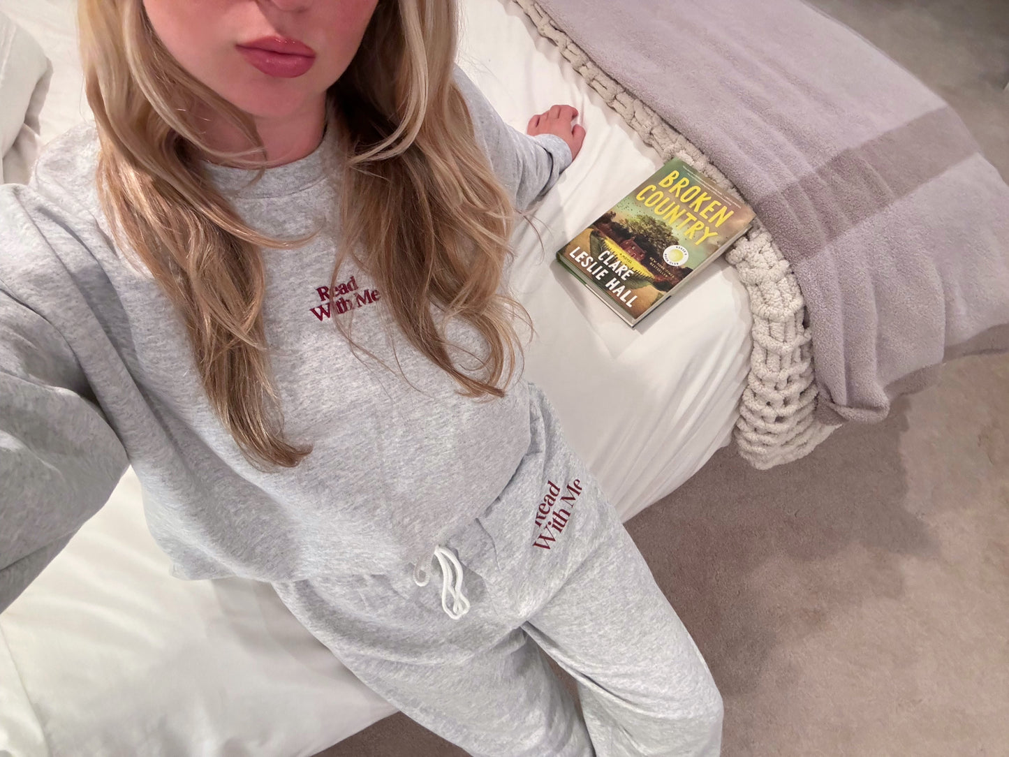 Read With Me Crewneck